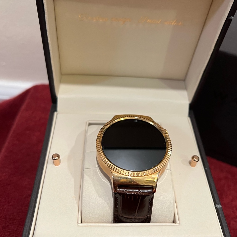 Huawei smartwatch gold